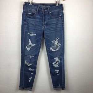 American Eagle distressed jean size 4